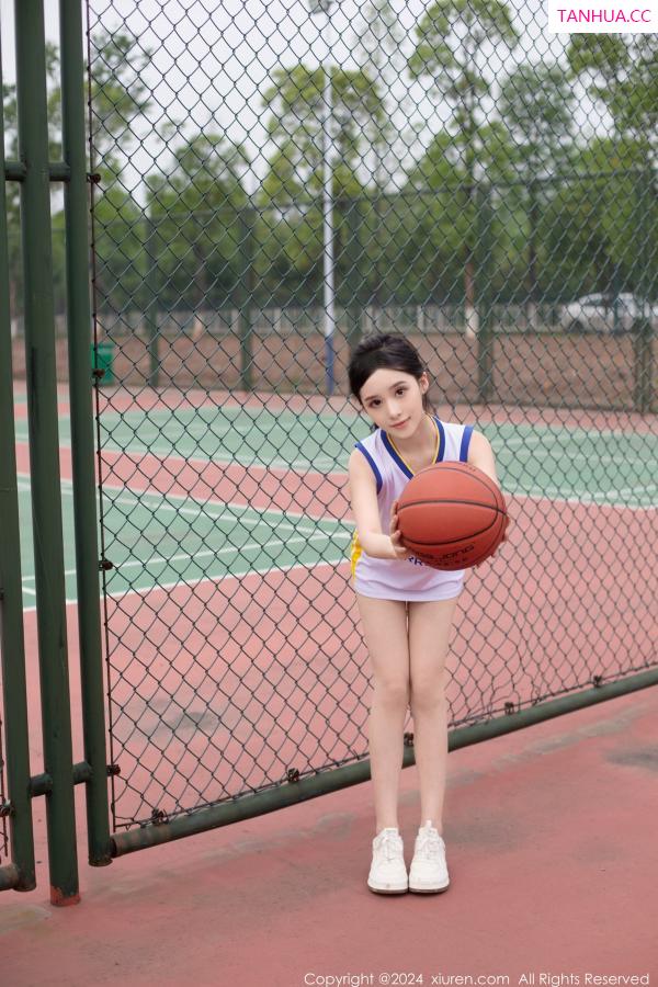   [XiuRen]高清写真图 2024.06.21 No.8744 豆瓣酱 模特合集第30张图片
